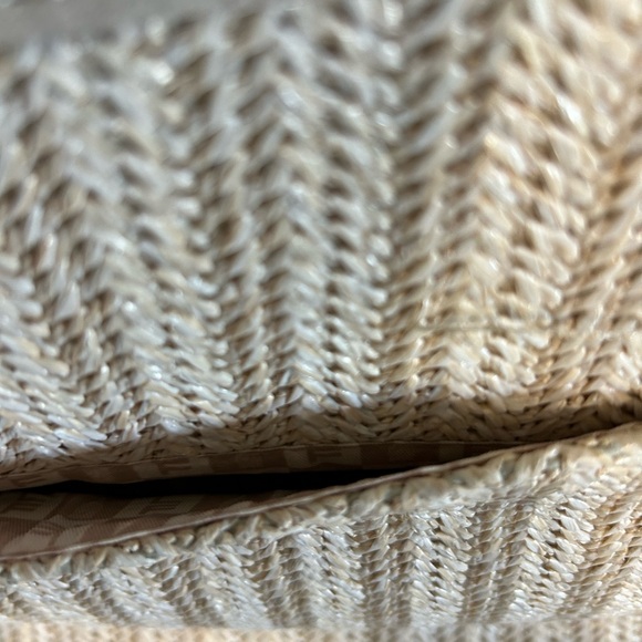 LONDON FOG Alisa Jute Straw Tote Handbag Cream Gold Tone Hardware NWT - Picture 4 of 14